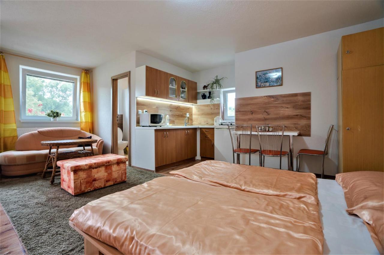 Apartmany Anna Liptovsky Michal Exteriör bild