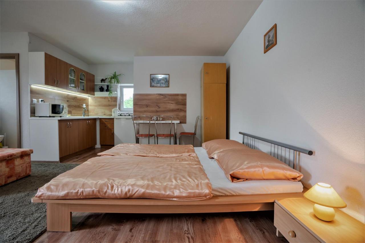 Apartmany Anna Liptovsky Michal Exteriör bild